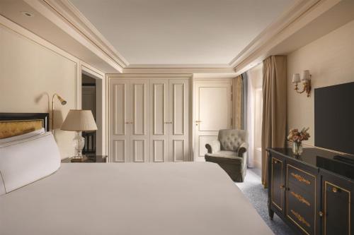 Shangri-La Paris photo 26