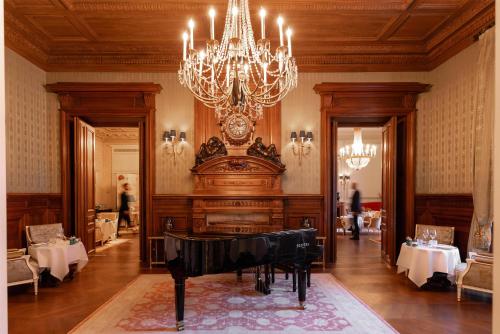 Shangri-La Paris photo 96