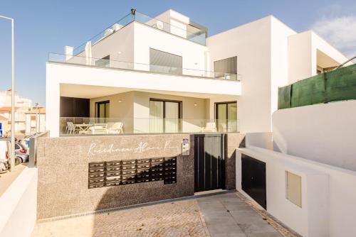 Casa Alvor Ria Retreat