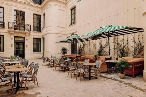 Le Jardin de Verre by Locke
