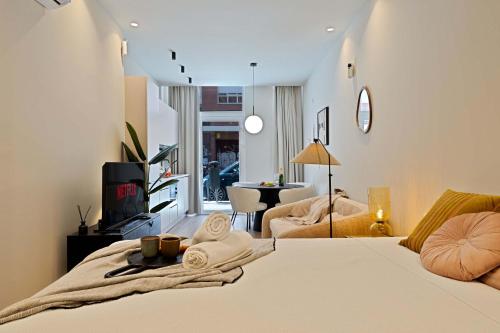 Saristays Valencia Luxe Style