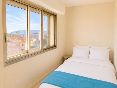 Premium Suite with Panoramic Sea Views Cannes