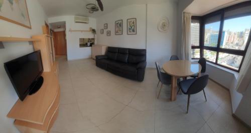 Torremar con parking, no turistico