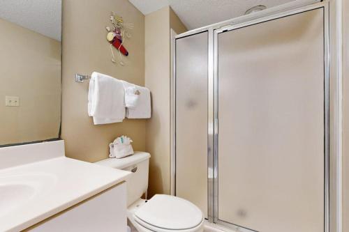 Beachfront with a heated pool & a spa photo 15