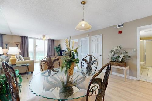 Beachfront with a heated pool & a spa photo 17