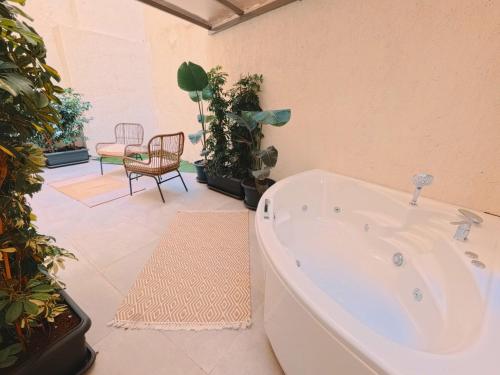 Theas Living Garden