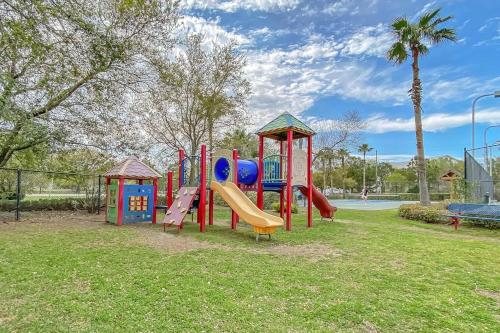 Charming open unit w resort amenities including pool & hot tub close to gulf photo 33
