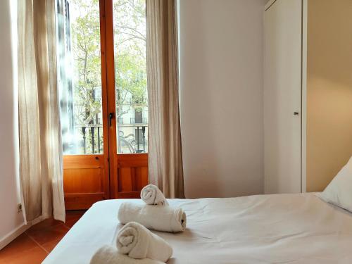 Bright 1-Bed Apartment on La Rambla Barcelona. RJ