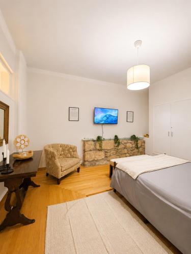 Athens Central Grand Residence for Seven