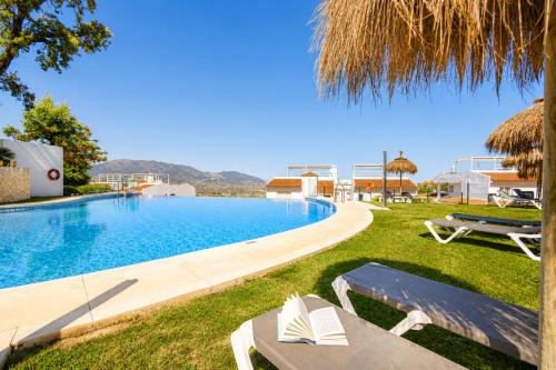 Mairena Residence Luxury Garden Retreat Marbella