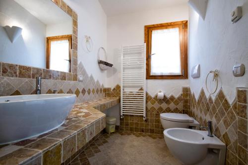 Ένα μπάνιο στο Casa La Liccia
