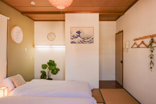 88sqm house, 6min to station, 10min direct to Asakusa, 6min direct to Skytree, Direct to Haneda Airport, Scenic train view