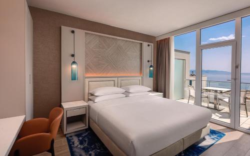 Hilton Rijeka Costabella Beach Resort And Spa — Bedroom