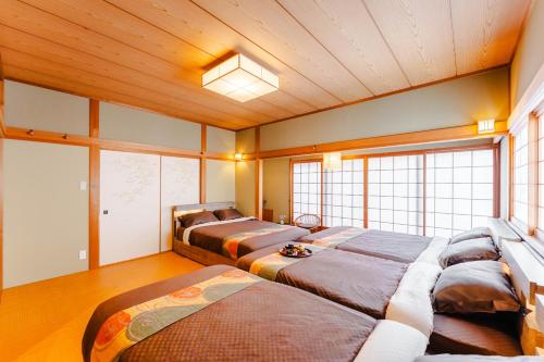 Michiko House PayPayドーム MARK IS福岡 駐車場付き最大8名のモダンな一軒家 空港 博多駅直通 天神地下鉄5分