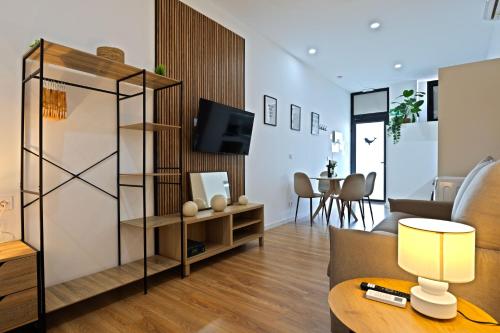 Ballena - Modern Apt - Near Bioparc by Río Turia Apartments