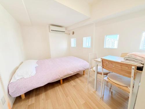 Shinjuku Kabuki Youth Hostel#New Sunshine Room#50 second walk from Higashi Shinjuku subway#Automatic locking door12BK2
