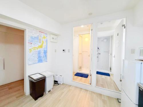 Shinjuku Kabuki Youth Hostel#New Sunshine Room#50 second walk from Higashi Shinjuku subway#Automatic locking door12BK2