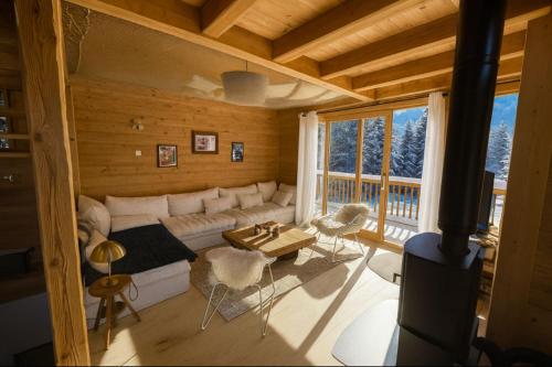 Chalet with breathtaking views of Mont Blanc photo 13