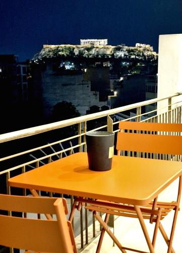 Floor 7 Acropolis View