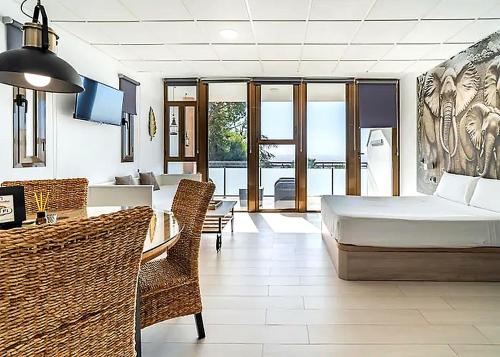 Almara Suites