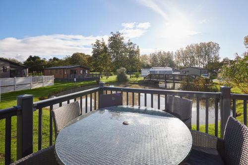 Beryl Lodge with Hot Tub photo 26