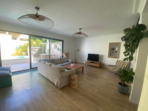 Maison avec piscine bord de mer