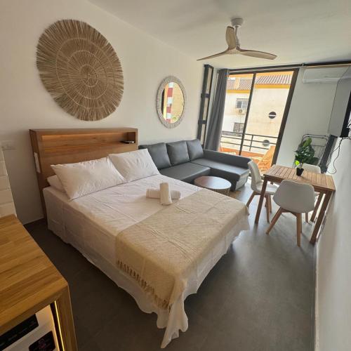 AlquilaEasy San Francisco Superior - Tu paraíso en Torremolinos