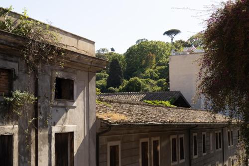 Quiet Trastevere Retreat - Roman Home