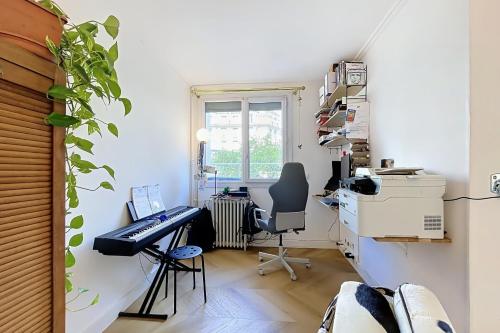 Charming flat near the Eiffel Tower