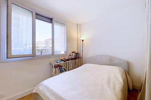 Charming flat near the Eiffel Tower