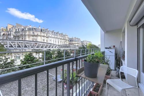 Charming flat near the Eiffel Tower