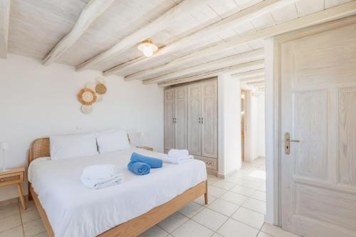 Theon Villa - Exclusive Luxury Sea View House!