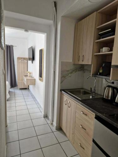 Olimpus Sunset Studio