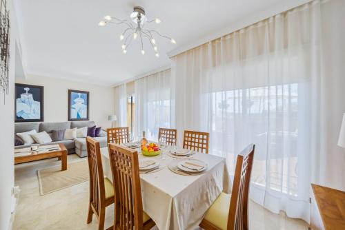 Spacious Penthouse in Elviria with 4 Pools and Large Terrace
