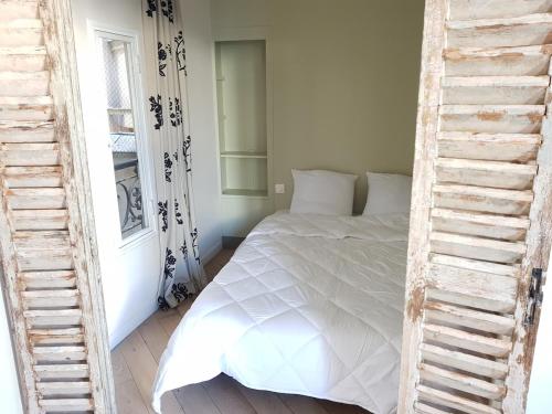 Bright apartment in Saint Germain des Prés