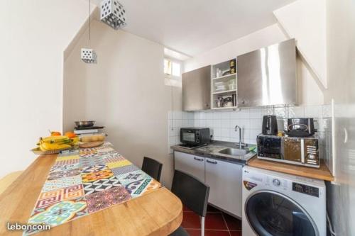 Bright apartment in Saint Germain des Prés