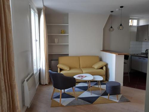 Bright apartment in Saint Germain des Prés
