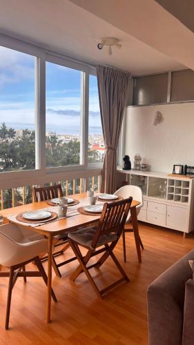 Golden Light Apartment near Santo António