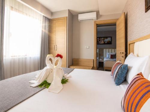 Deluxe Family Suite