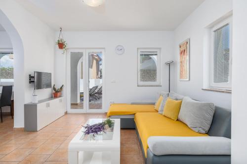 Vila Mata by El-pi tours