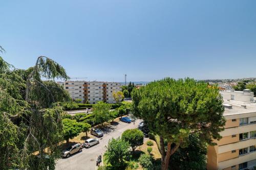 Beautiful 2 rooms Swimming pool, parking space and air conditioning