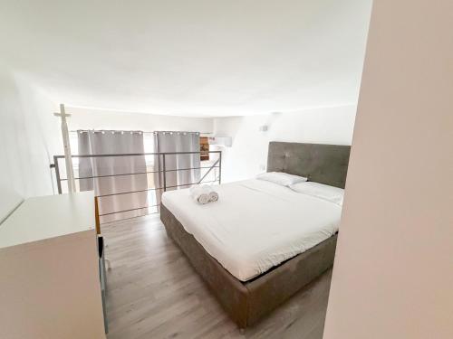 Accogliente Loft su Due Livelli a Milano - Metro M1
