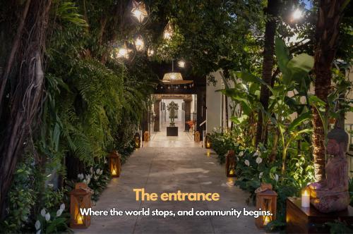 The Community - Siem Reap — Facade/entrance