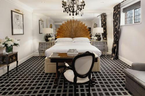 Milestone Hotel Kensington — Bedroom