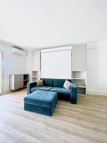 Cap d'Antibes - For 2 people, sea view & parking