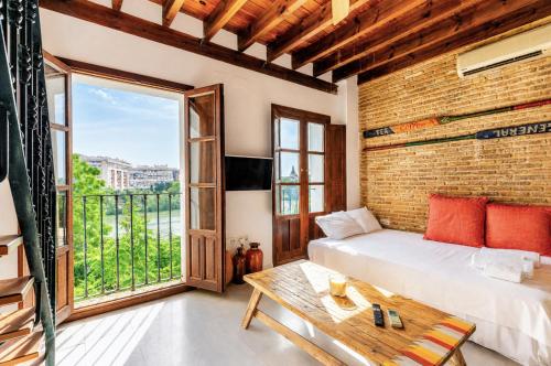 One&Lux Triana Bridge View Penthouse - Private Rooftop Terrace