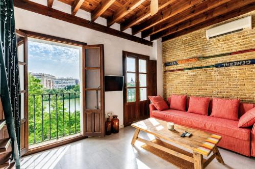 One&Lux Triana Bridge View Penthouse - Private Rooftop Terrace