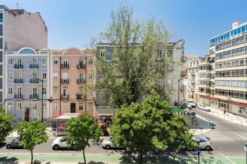 Lisbon Modern Suites by Homing