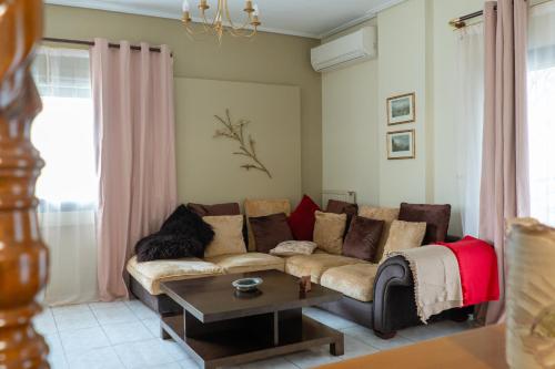 Iolkos House