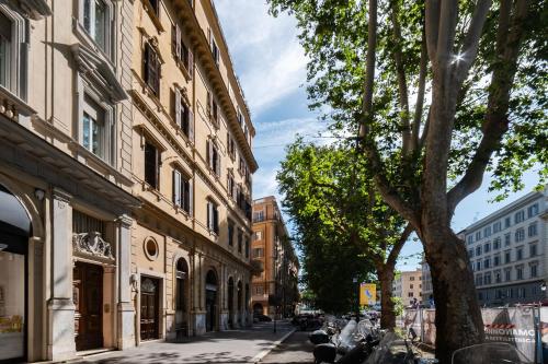 GuestHost - Elegant Flat Roma Prati & Ottaviano MA